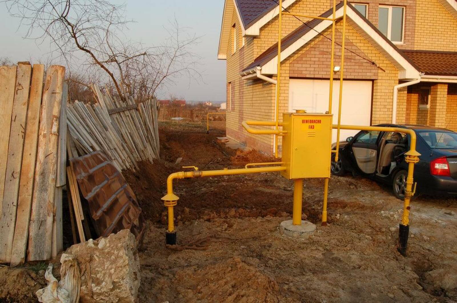 Почему люди часто отказываются от приобретения земельных участков с газовой трубой?